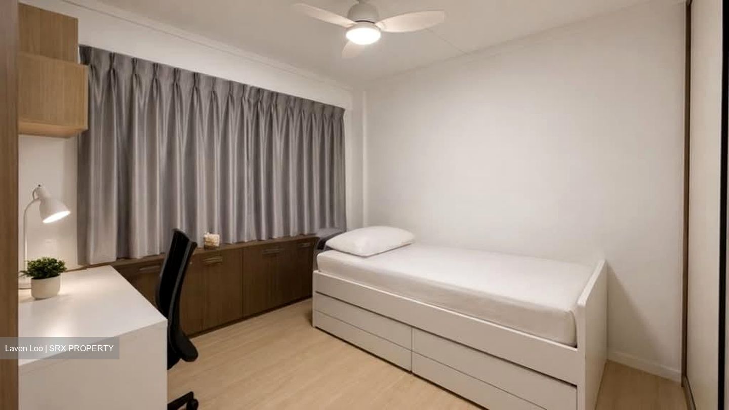 Blk 56 Strathmore Avenue (Queenstown), HDB 5 Rooms #560907521